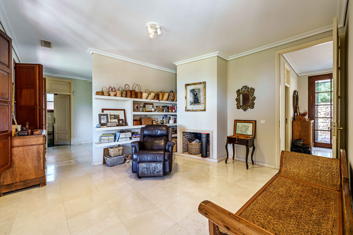 Huis te koop in Pinares de San Antón | 5 slaapkamers H5073520