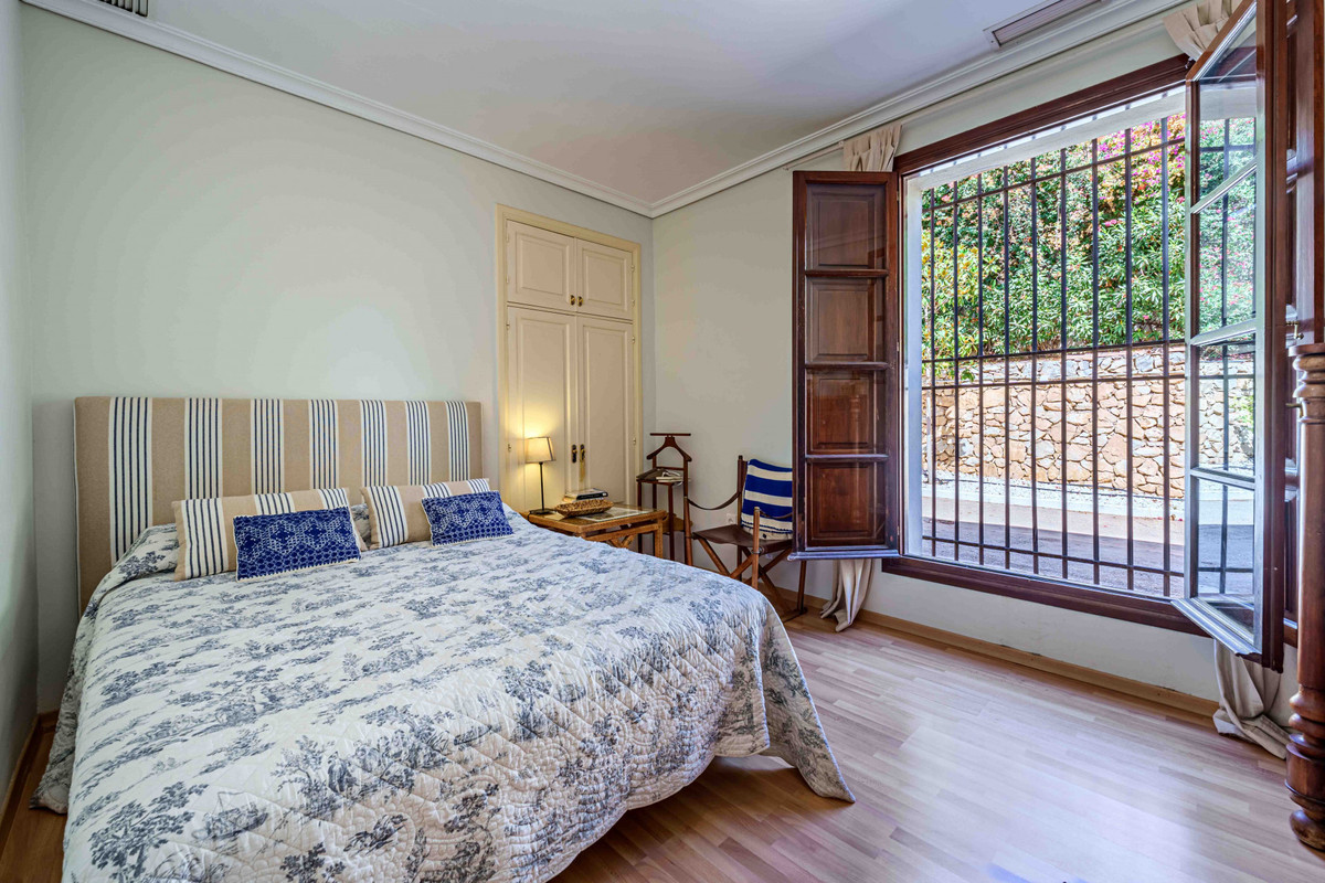 Huis te koop in Pinares de San Antón | 5 slaapkamers H5073520