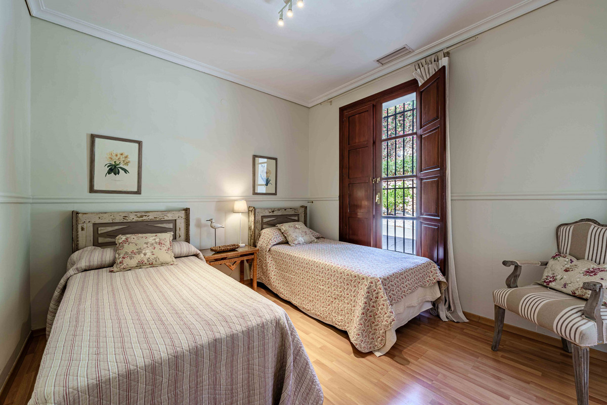 Huis te koop in Pinares de San Antón | 5 slaapkamers H5073520