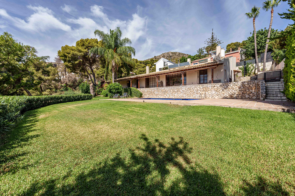 Huis te koop in Pinares de San Antón | 5 slaapkamers H5073520