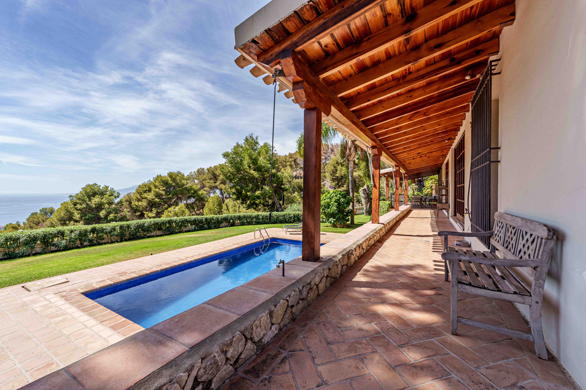 Huis te koop in Pinares de San Antón | 5 slaapkamers H5073520
