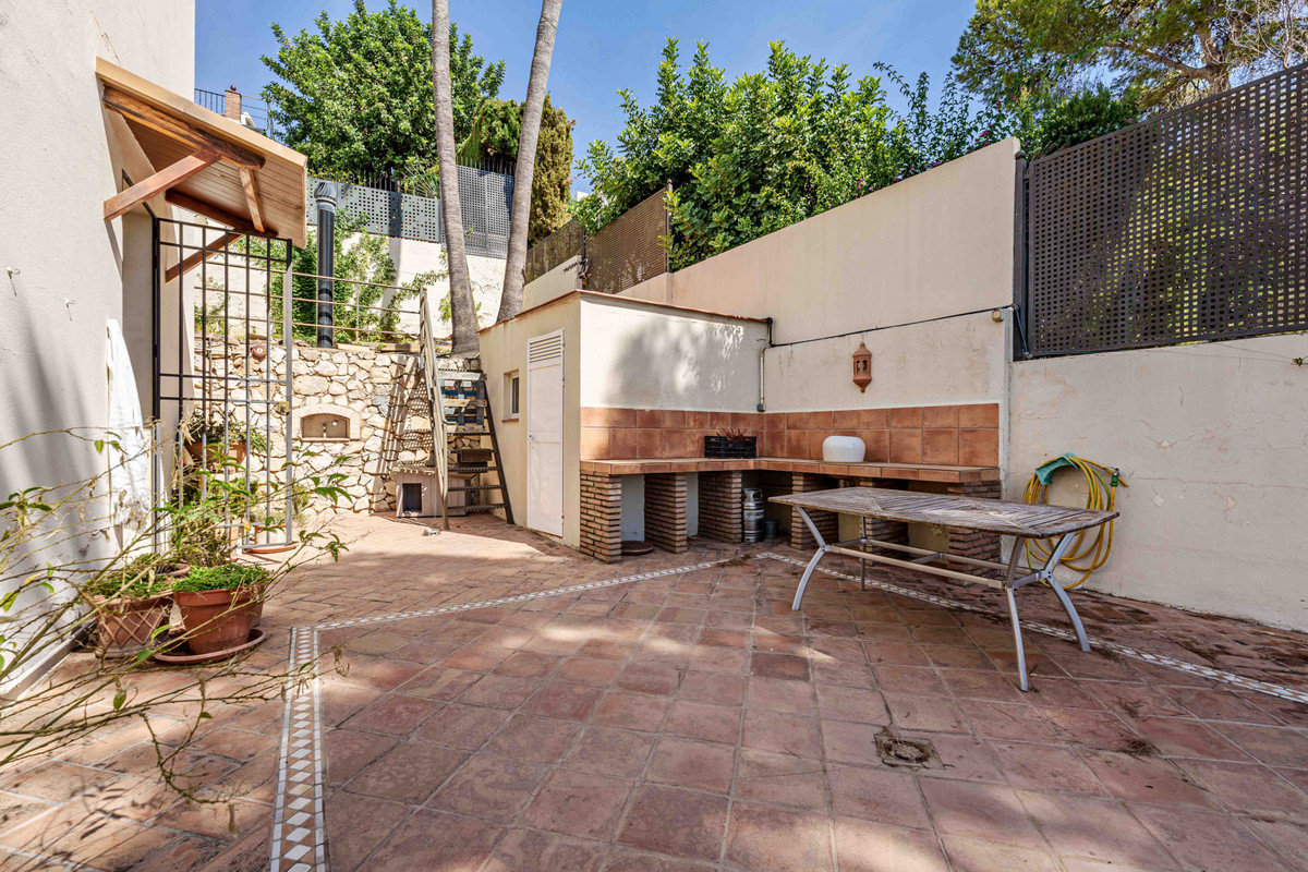 Huis te koop in Pinares de San Antón | 5 slaapkamers H5073520