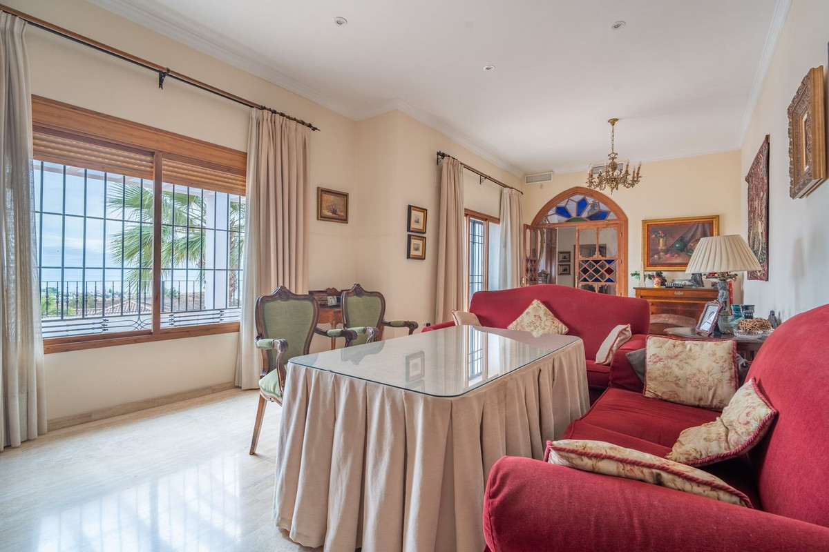 Huis te koop in Pinares de San Antón | 5 slaapkamers H5212336