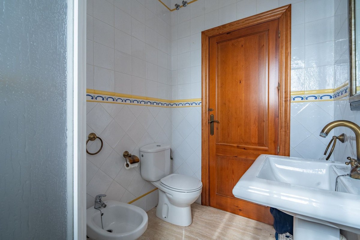 Huis te koop in Pinares de San Antón | 5 slaapkamers H5212336