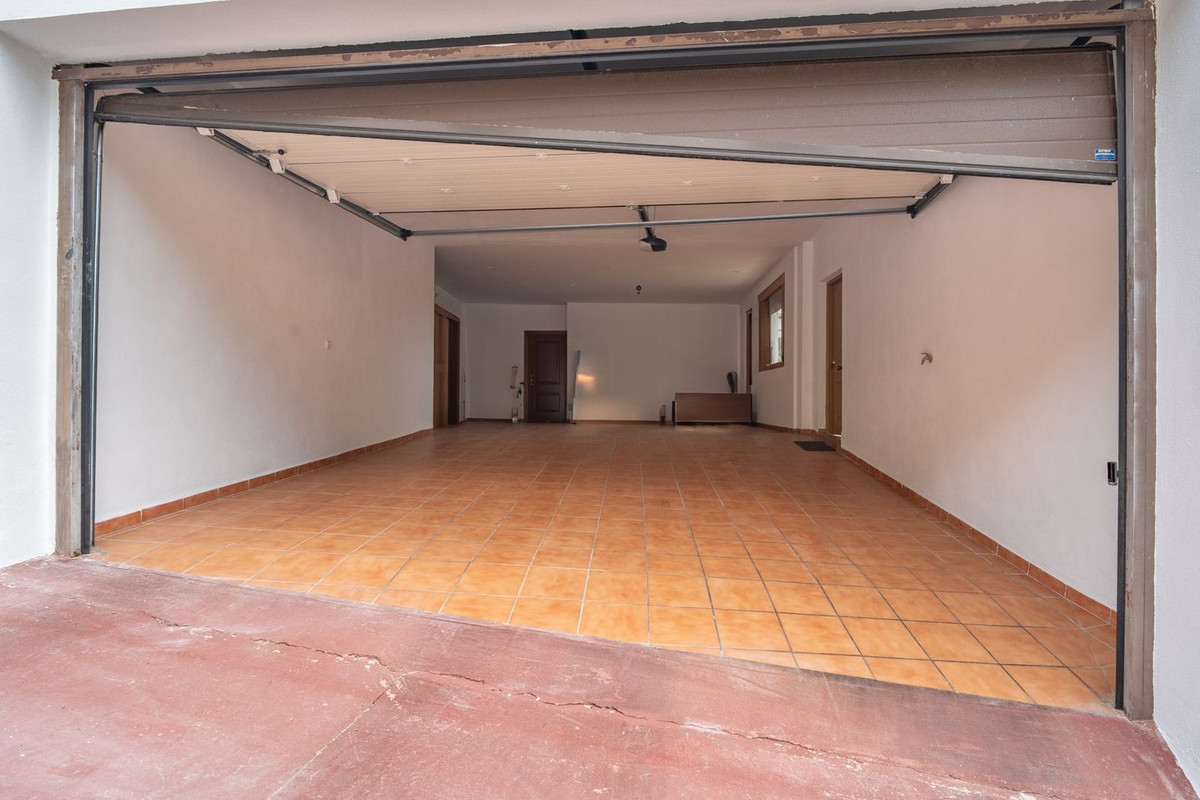 Huis te koop in Pinares de San Antón | 5 slaapkamers H5212336
