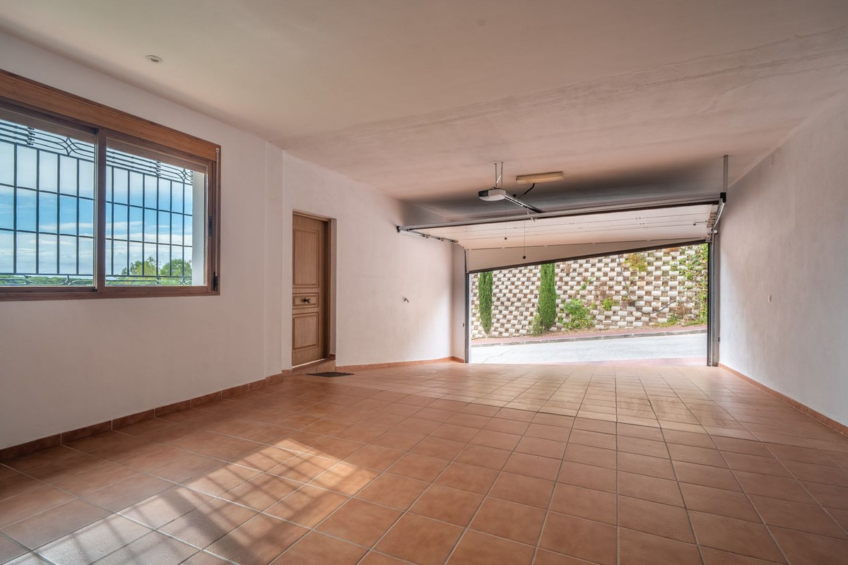 Huis te koop in Pinares de San Antón | 5 slaapkamers H5212336