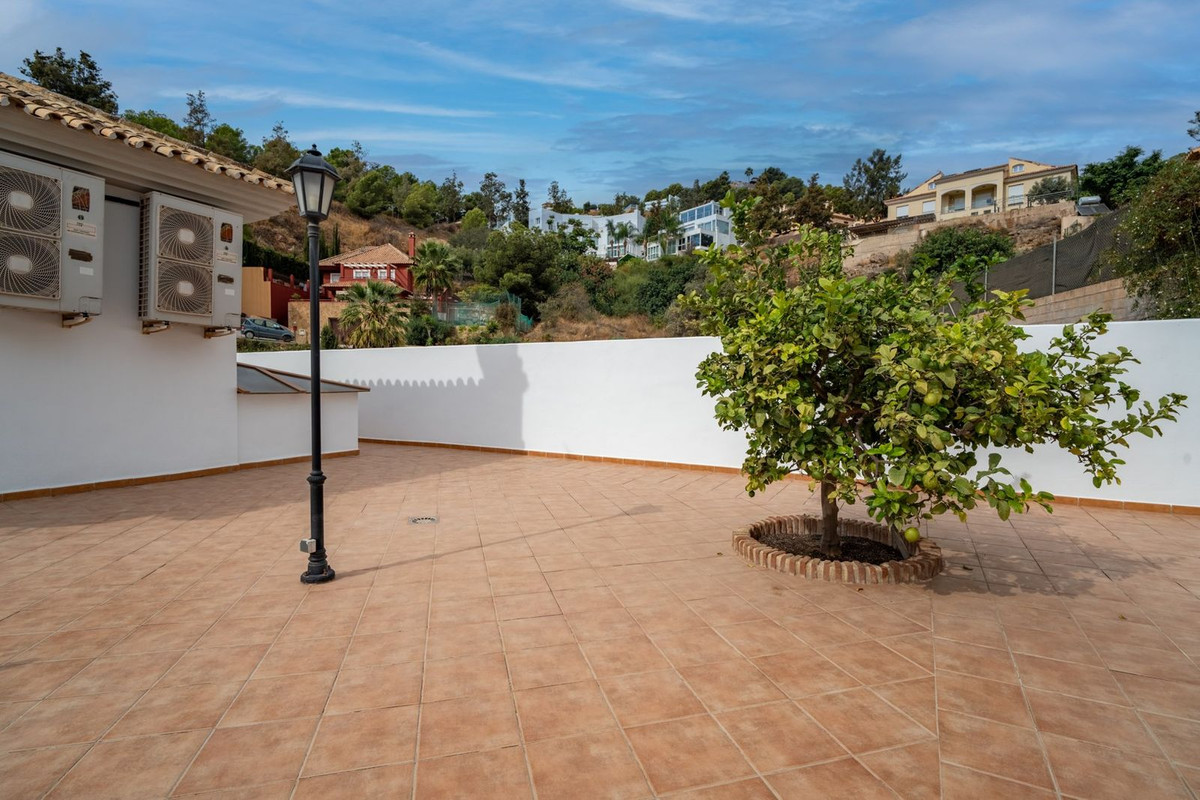 Huis te koop in Pinares de San Antón | 5 slaapkamers H5212336