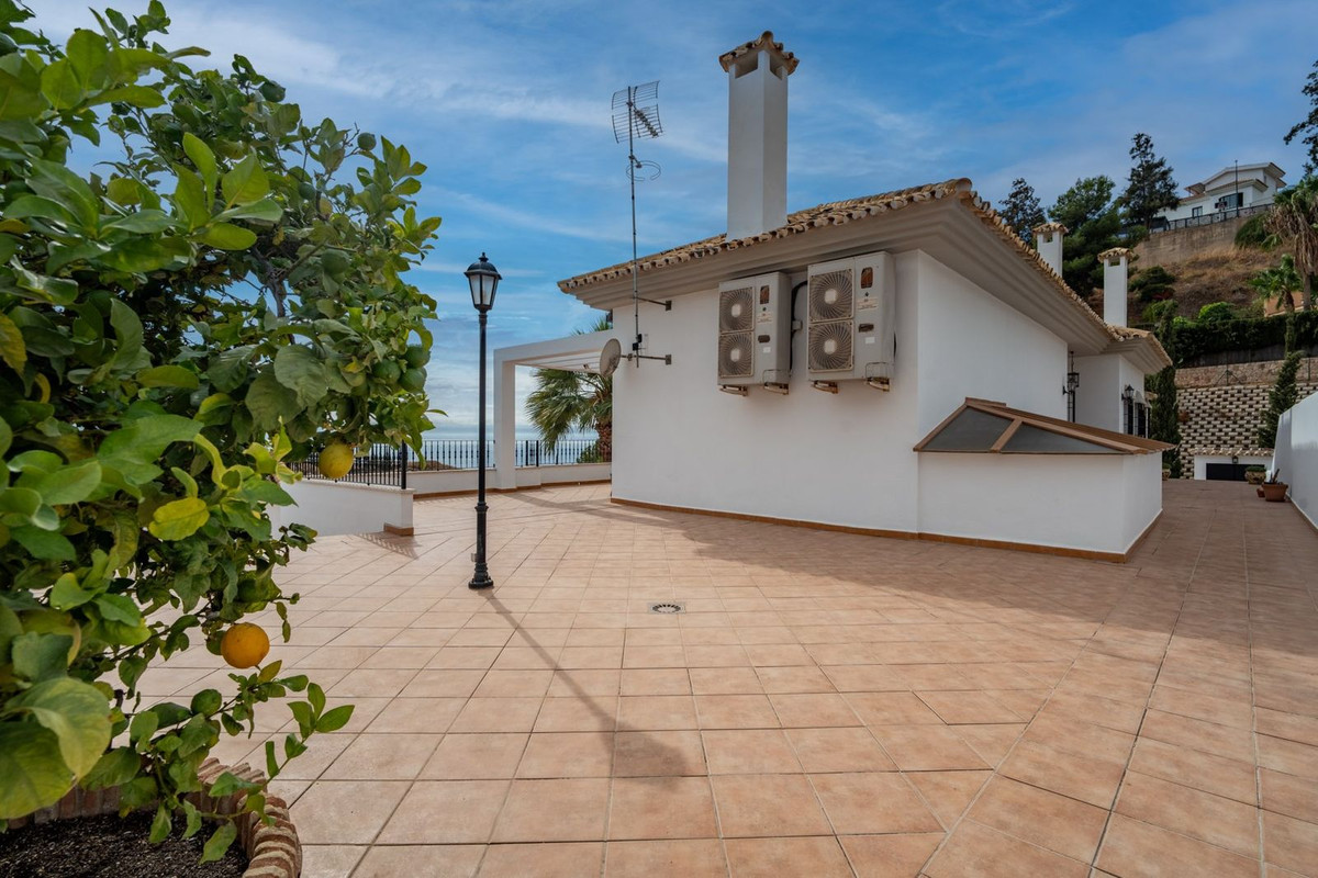Huis te koop in Pinares de San Antón | 5 slaapkamers H5212336