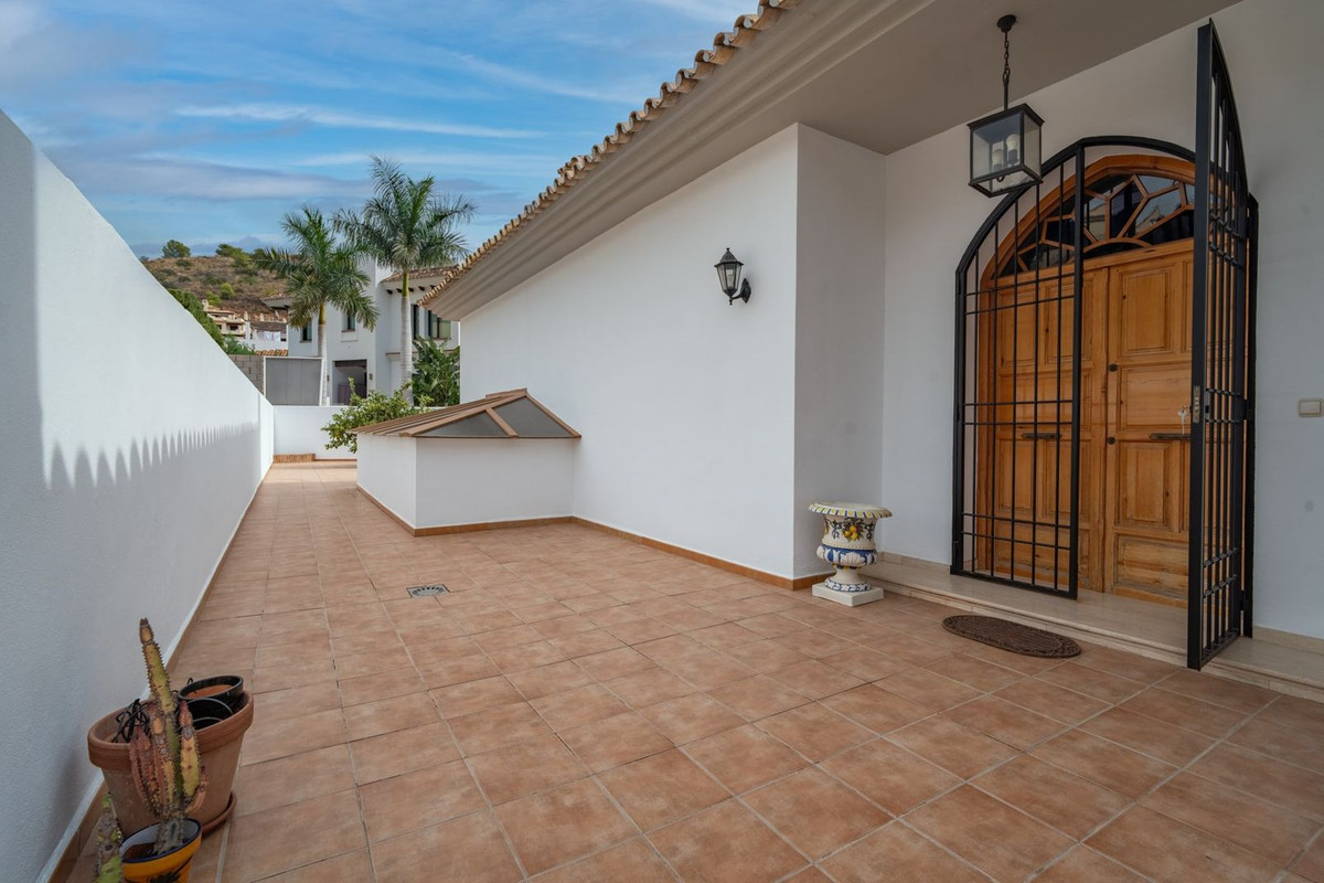 Huis te koop in Pinares de San Antón | 5 slaapkamers H5212336