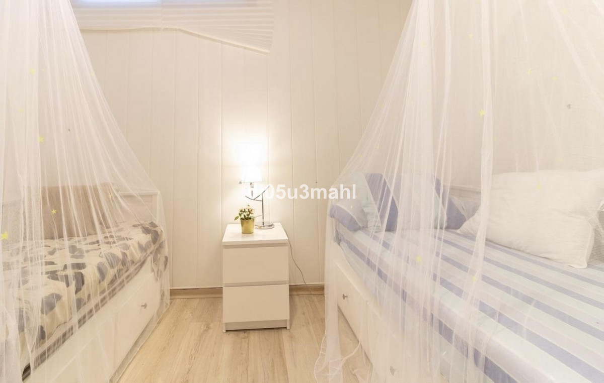 Huis te koop in Pinares de San Antón | 5 slaapkamers H5213155