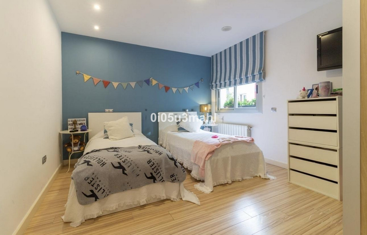 Huis te koop in Pinares de San Antón | 5 slaapkamers H5213155