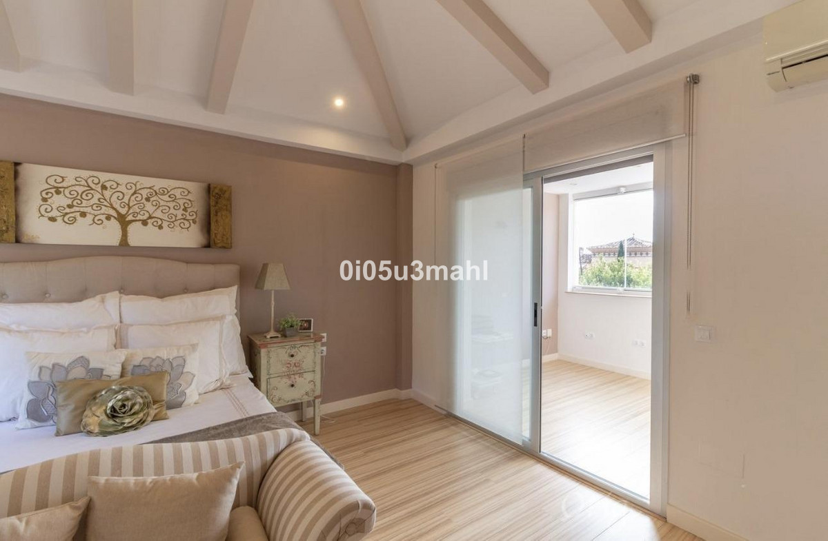 Huis te koop in Pinares de San Antón | 5 slaapkamers H5213155