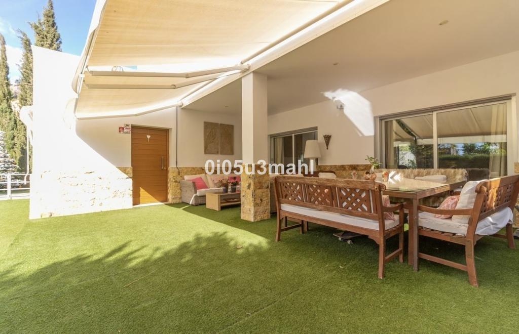 Huis te koop in Pinares de San Antón | 5 slaapkamers H5213155