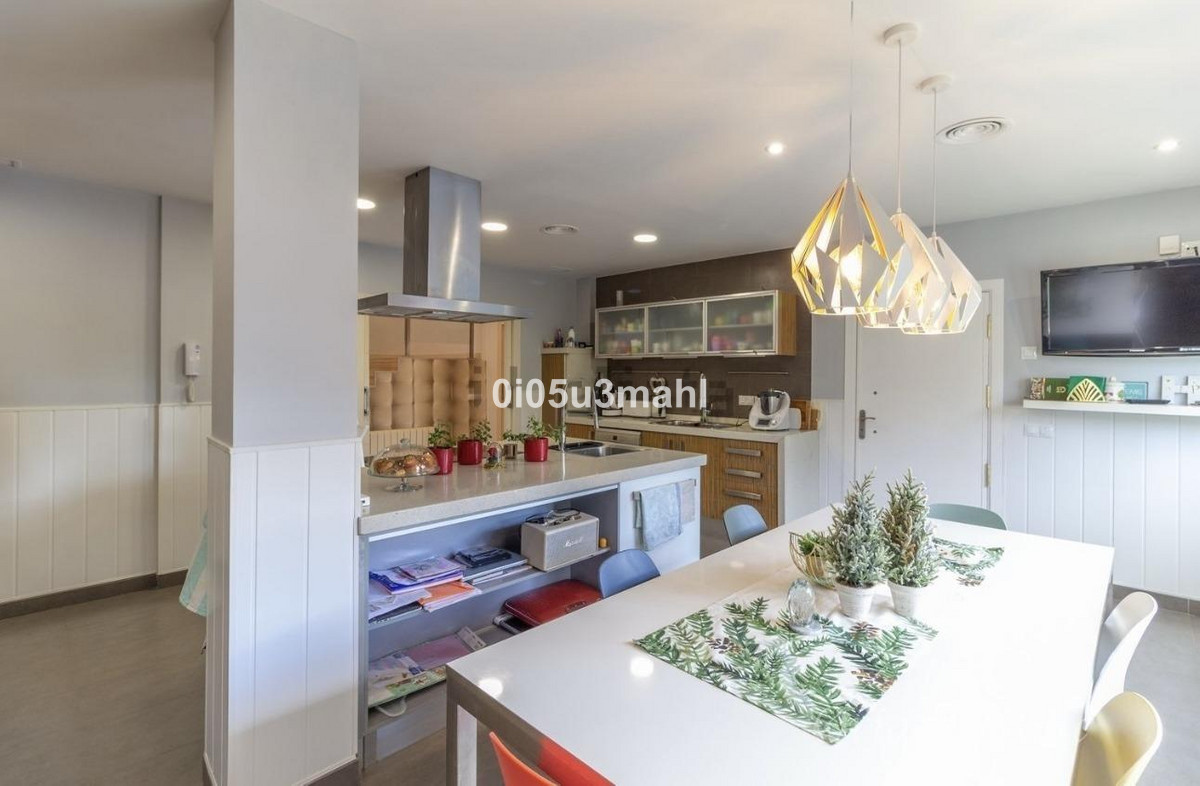 Huis te koop in Pinares de San Antón | 5 slaapkamers H5213155