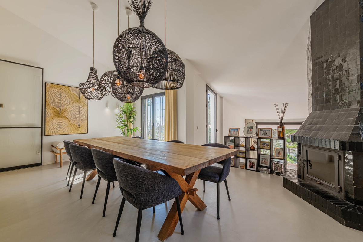 Huis te koop in Pinares de San Antón | 4 slaapkamers H5387341