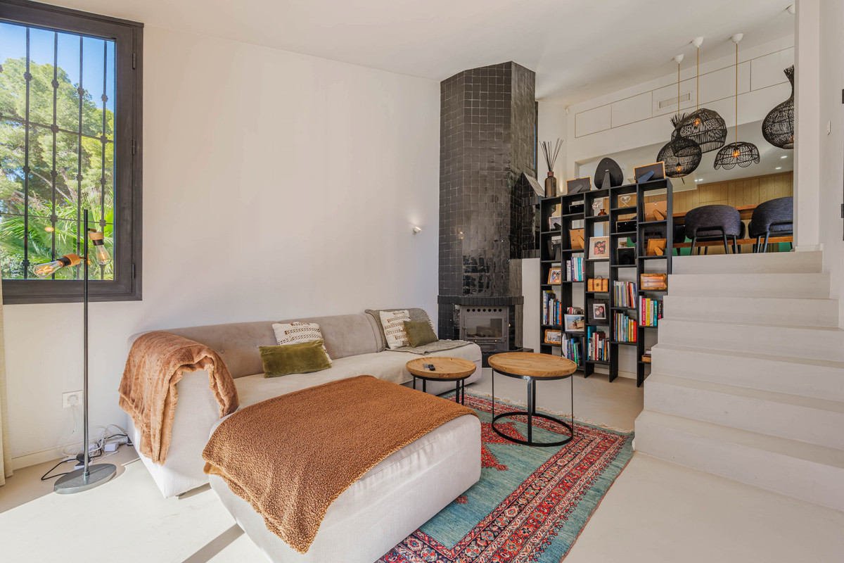 Huis te koop in Pinares de San Antón | 4 slaapkamers H5387341