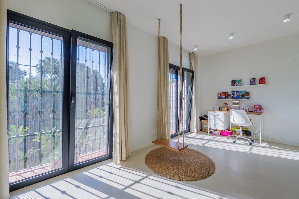 Huis te koop in Pinares de San Antón | 4 slaapkamers H5387341