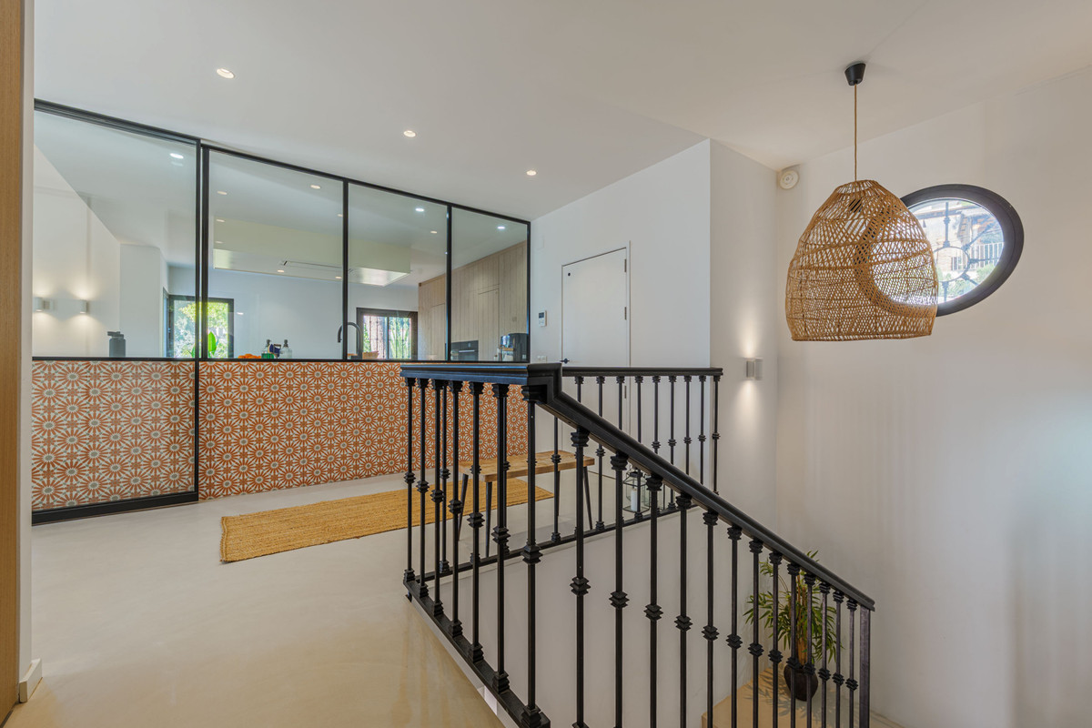 Huis te koop in Pinares de San Antón | 4 slaapkamers H5387341