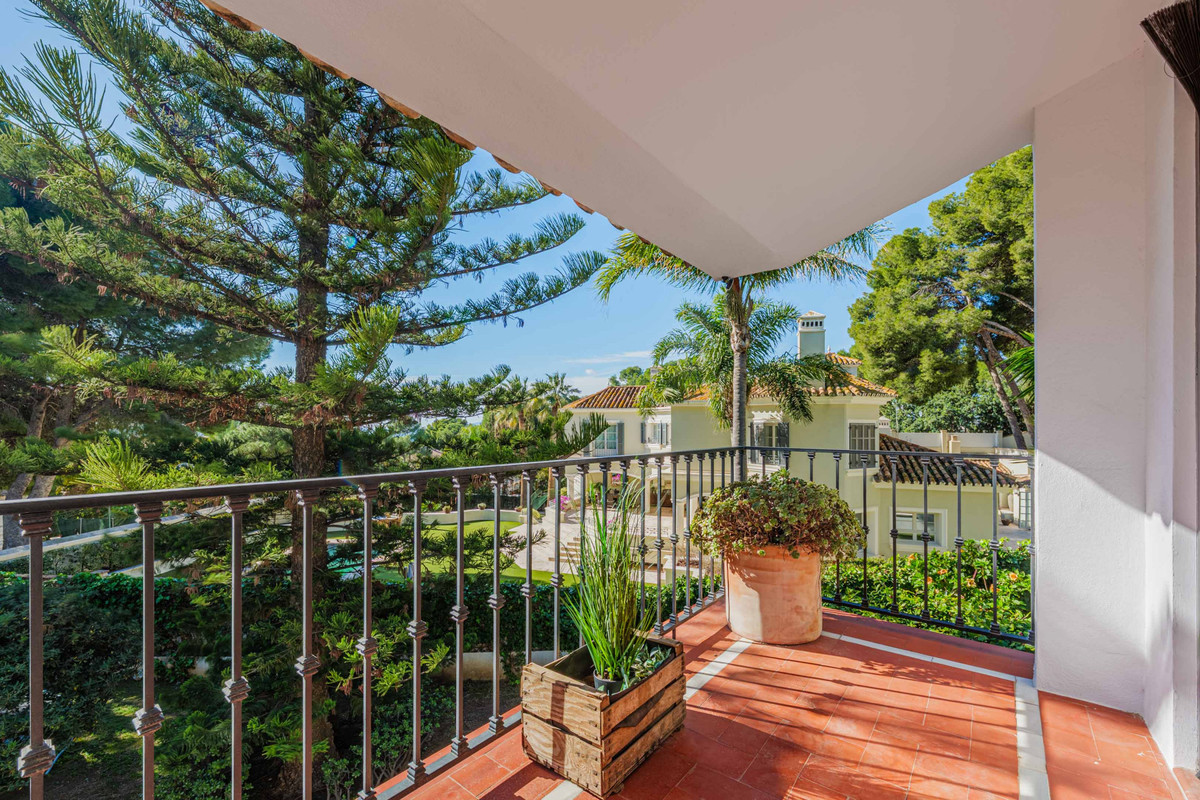 Huis te koop in Pinares de San Antón | 4 slaapkamers H5387341