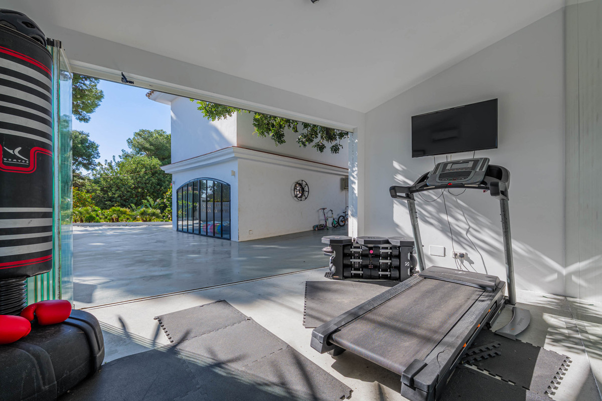 Huis te koop in Pinares de San Antón | 4 slaapkamers H5387341