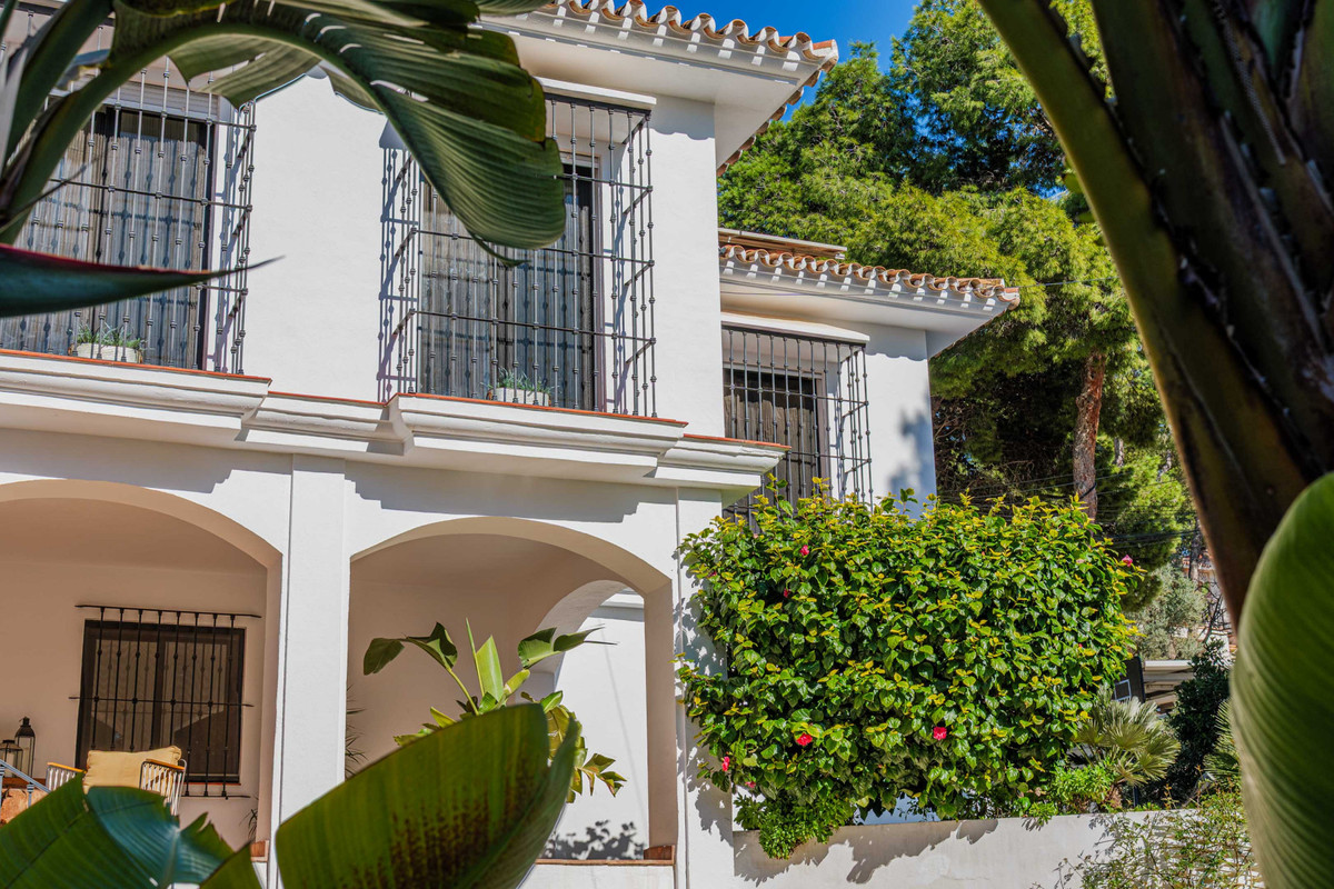 Huis te koop in Pinares de San Antón | 4 slaapkamers H5387341