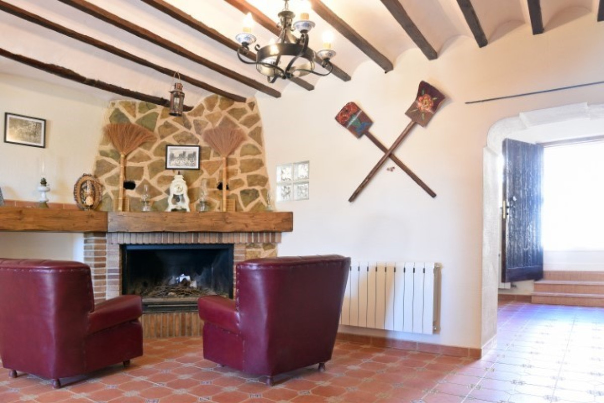 Vrijstaande Villa te koop in Pinoso | 4 slaapkamers H5182054