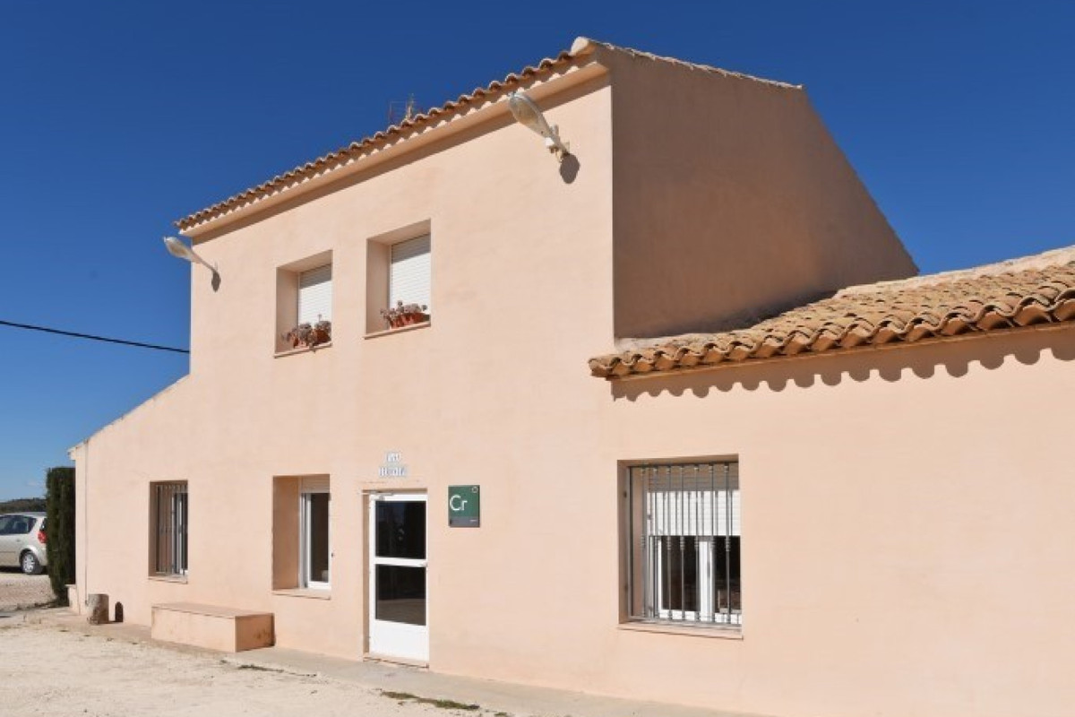 Vrijstaande Villa te koop in Pinoso | 4 slaapkamers H5182054