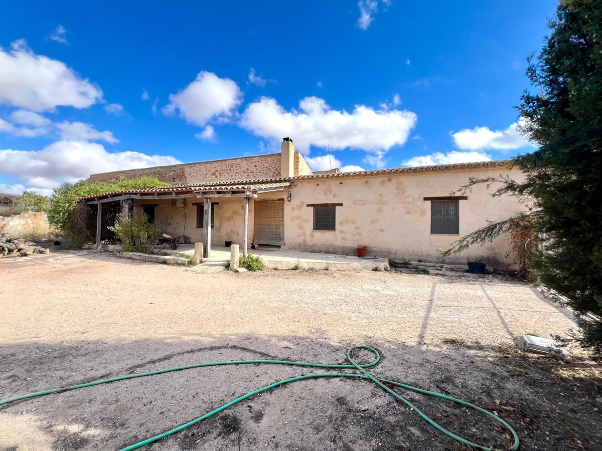Finca - Cortijo te koop in Pinoso | 4 slaapkamers H5252740