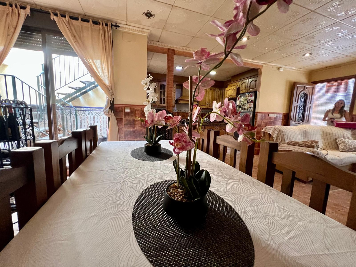 Huis te koop in Pinoso | 3 slaapkamers H5306278