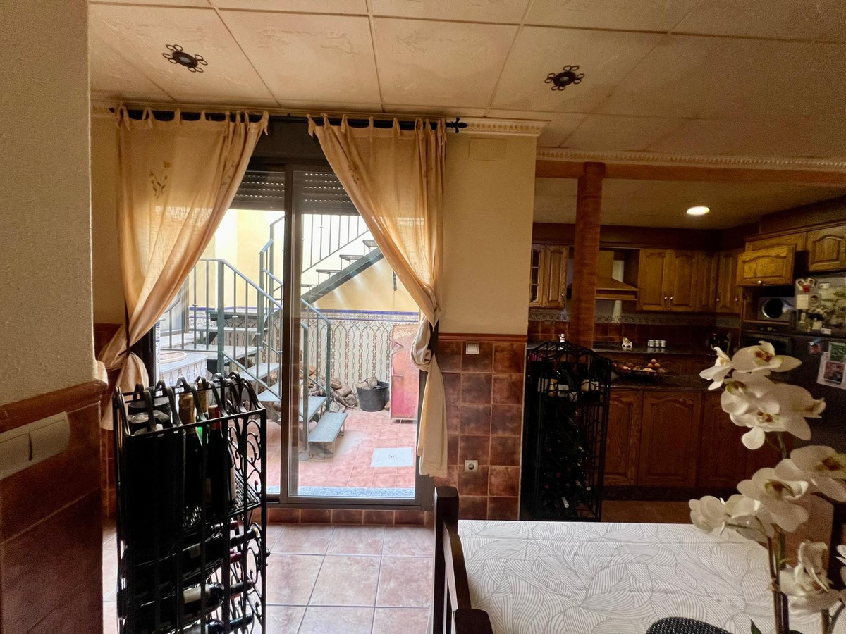 Huis te koop in Pinoso | 3 slaapkamers H5306278
