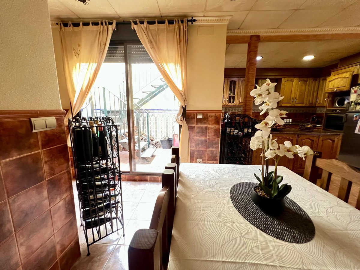 Huis te koop in Pinoso | 3 slaapkamers H5306278