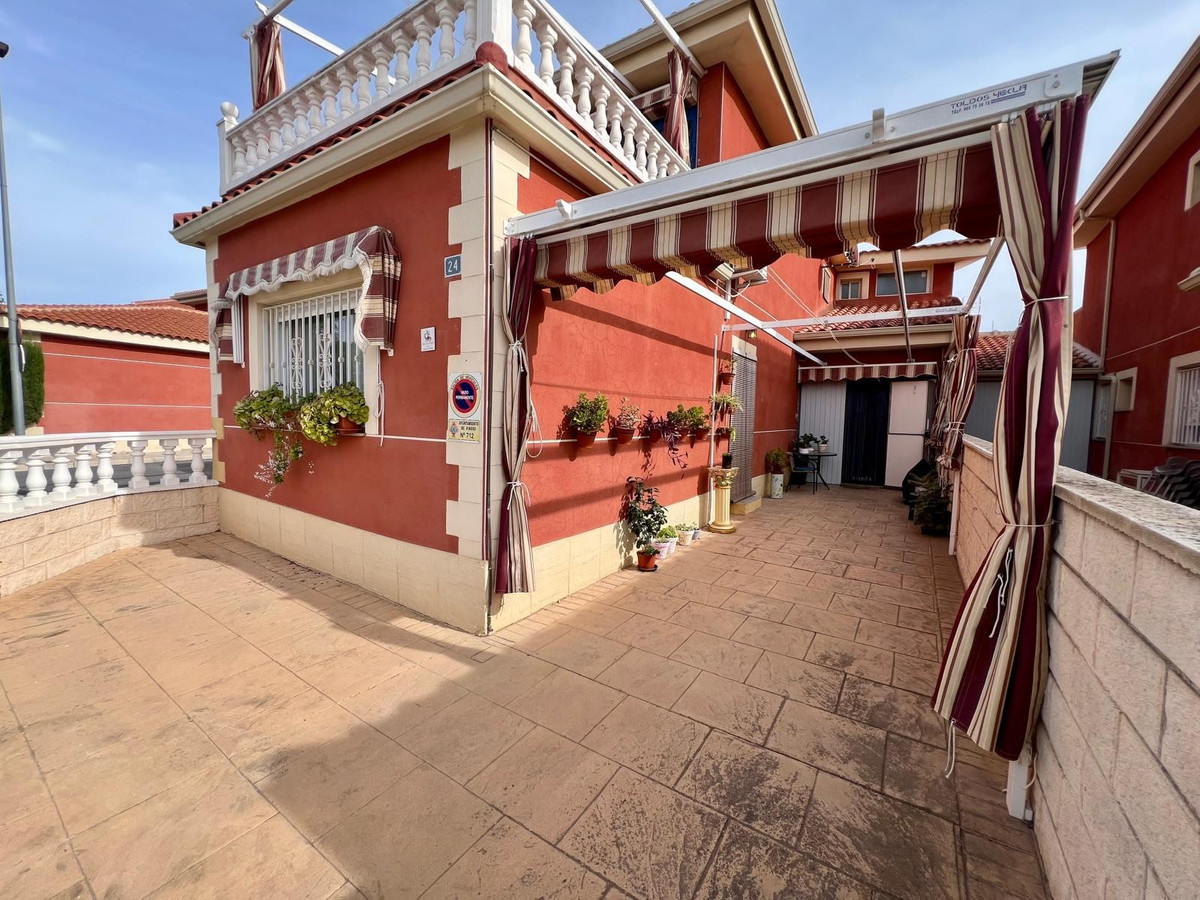 Huis te koop in Pinoso | 3 slaapkamers H5311114