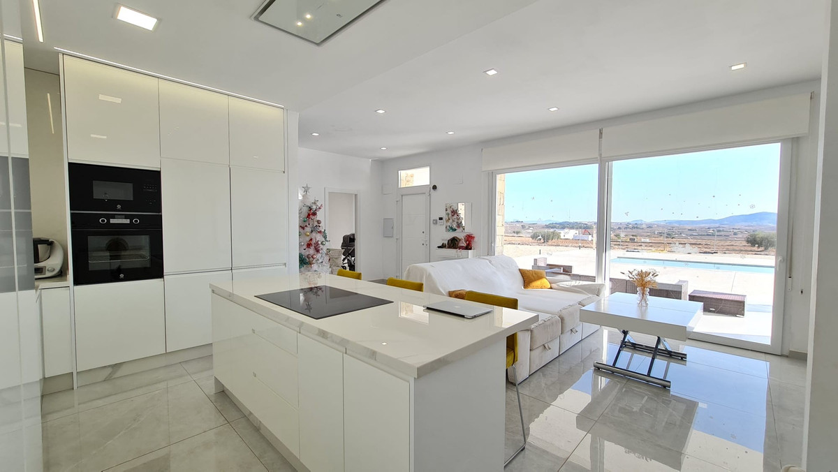 Vrijstaande Villa te koop in Pinoso | 3 slaapkamers H5327902