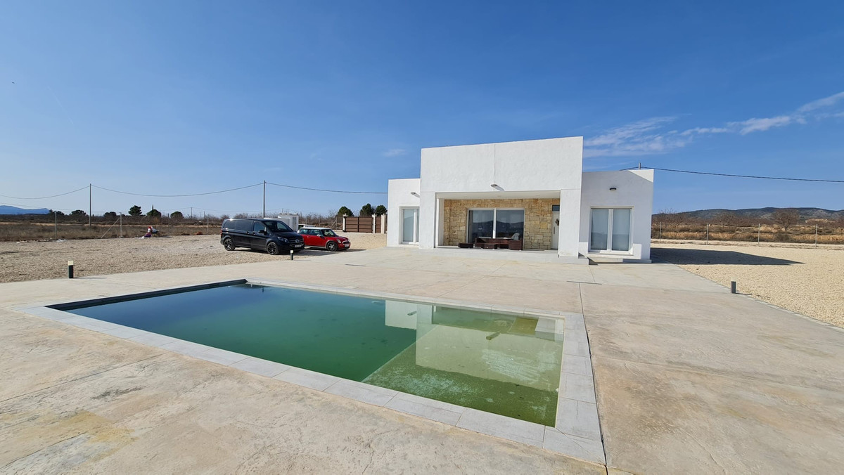 Vrijstaande Villa te koop in Pinoso | 3 slaapkamers H5352823