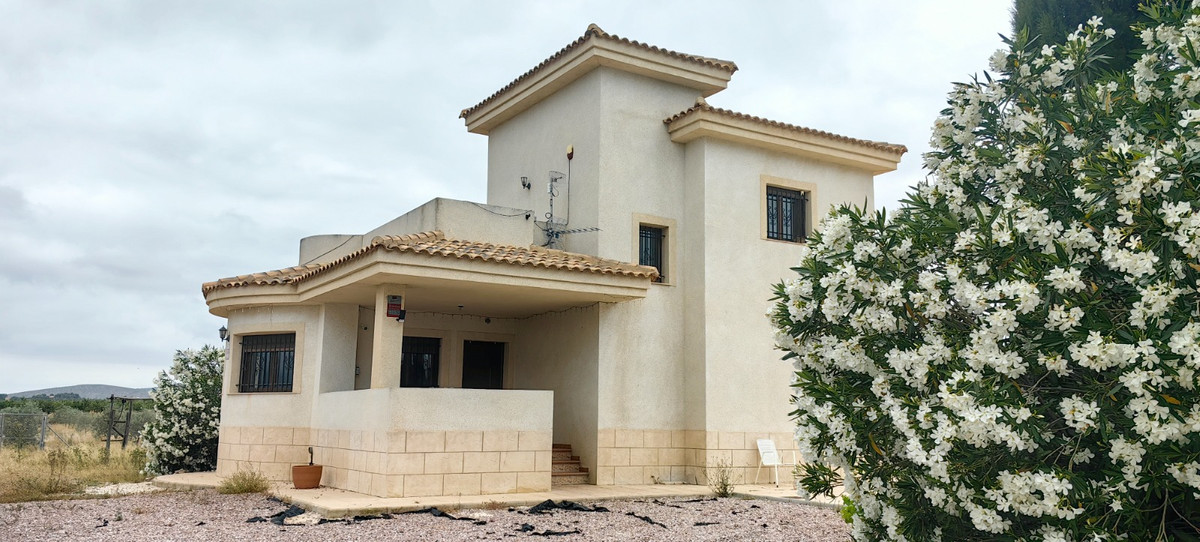 Vrijstaande Villa te koop in Pinoso | 3 slaapkamers H5417311