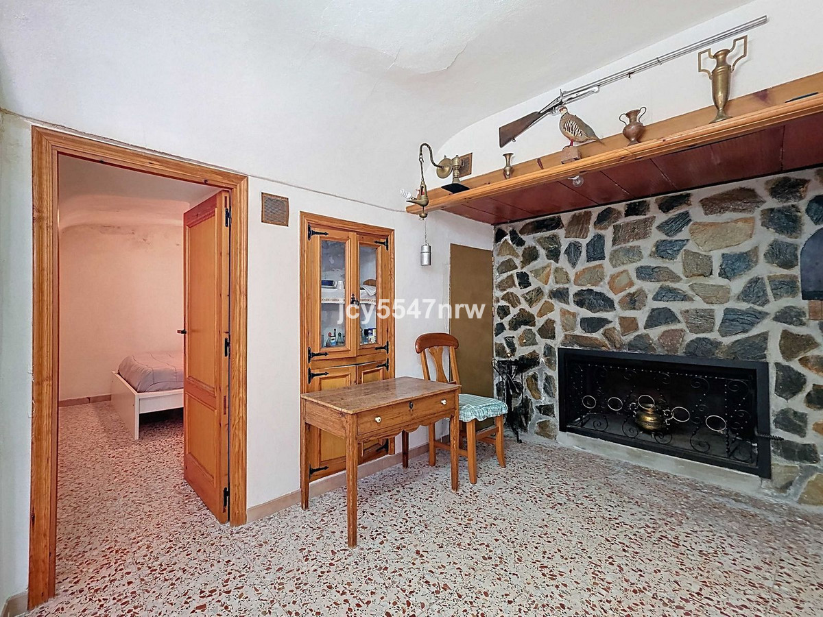 Cave House te koop in Pinoso | 4 slaapkamers H5423350