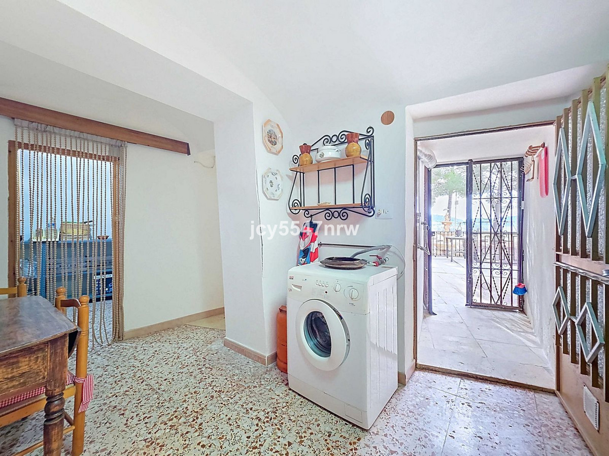 Cave House te koop in Pinoso | 4 slaapkamers H5423350