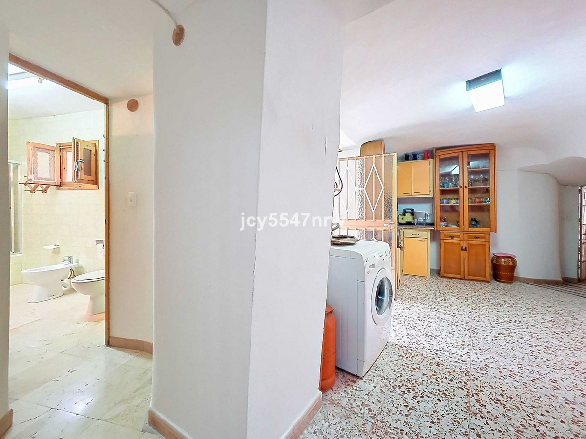 Cave House te koop in Pinoso | 4 slaapkamers H5423350