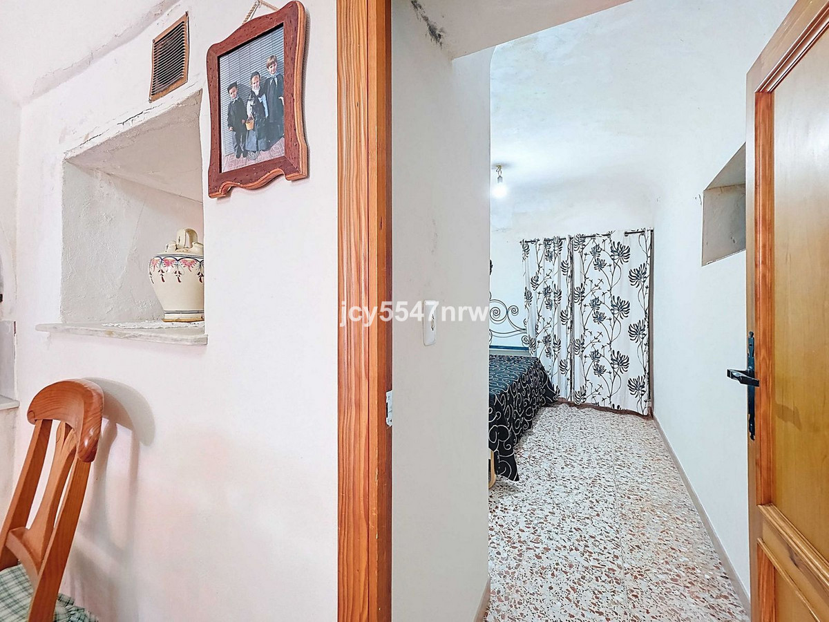 Cave House te koop in Pinoso | 4 slaapkamers H5423350