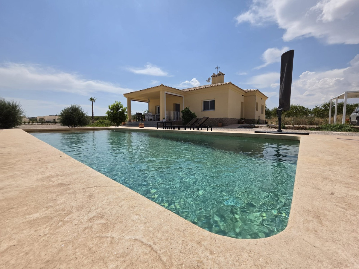Vrijstaande Villa te koop in Pinoso | 3 slaapkamers H5435323