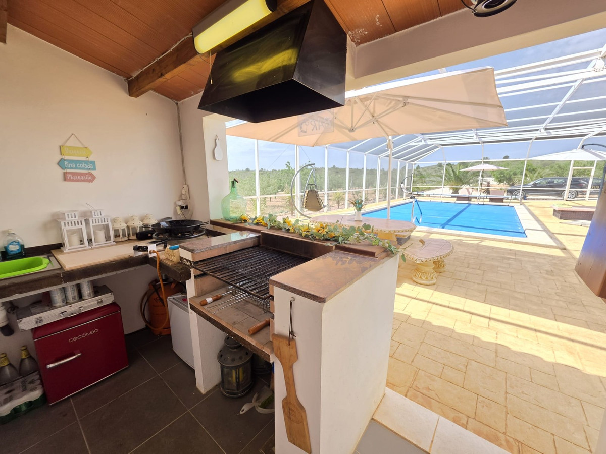 Property main view 64