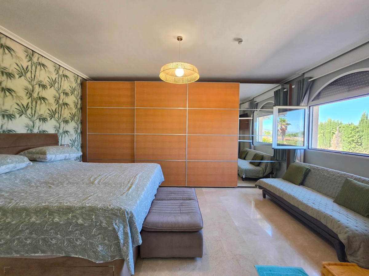 Vrijstaande Villa te koop in Pinoso | 4 slaapkamers H5509123