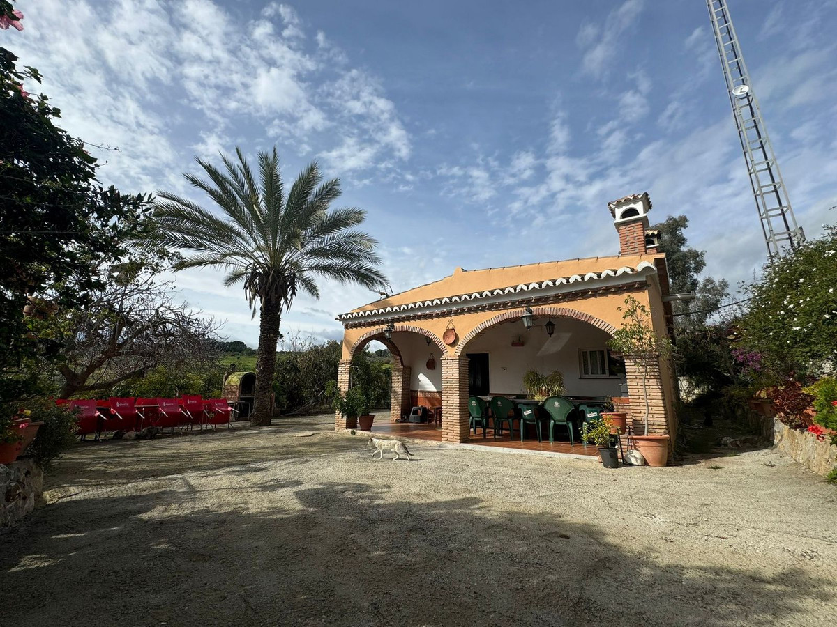 Finca - Cortijo te koop in Pizarra | 5 slaapkamers H4938049