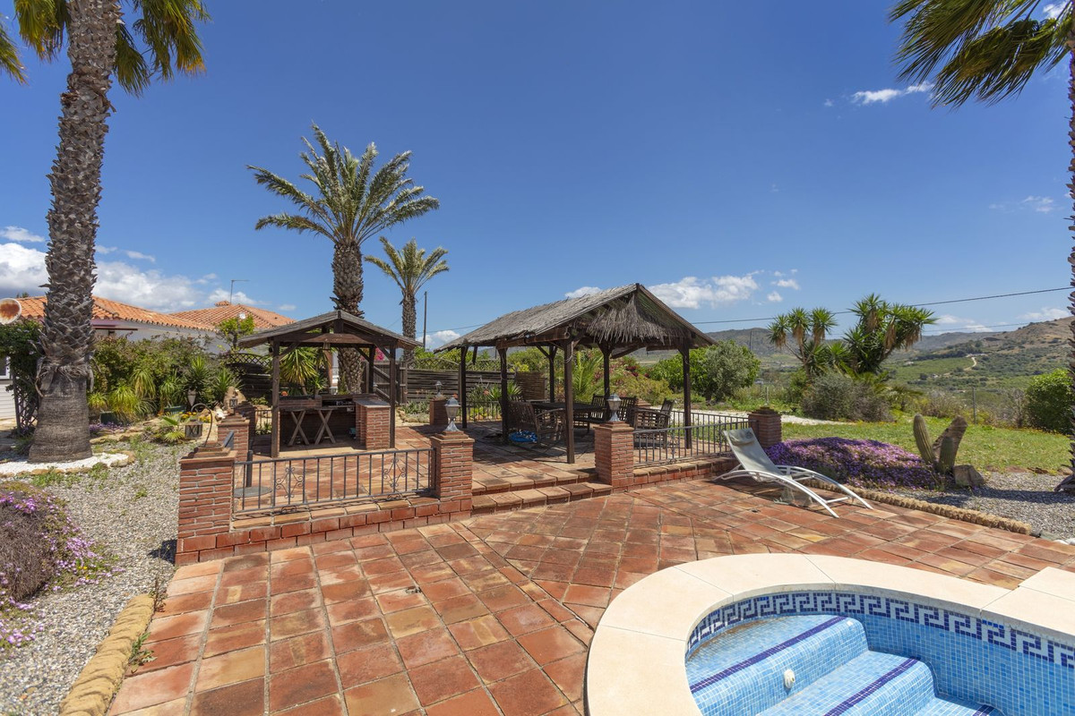 Finca - Cortijo te koop in Pizarra | 4 slaapkamers H5064880