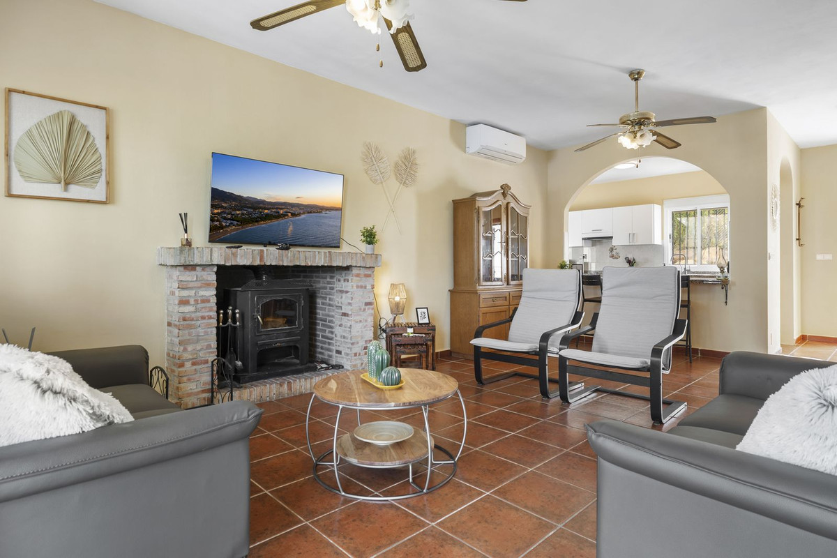 Finca - Cortijo te koop in Pizarra | 3 slaapkamers H5067010