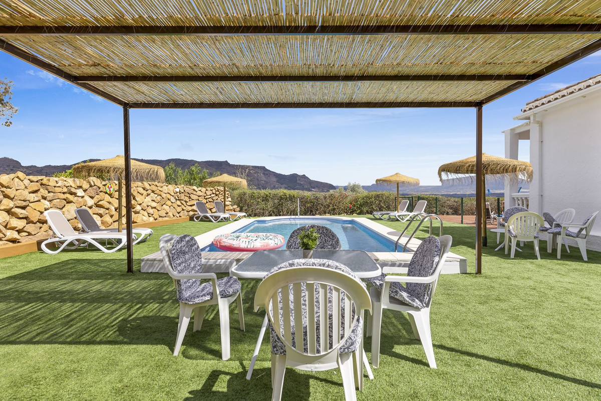 Finca - Cortijo te koop in Pizarra | 3 slaapkamers H5067010