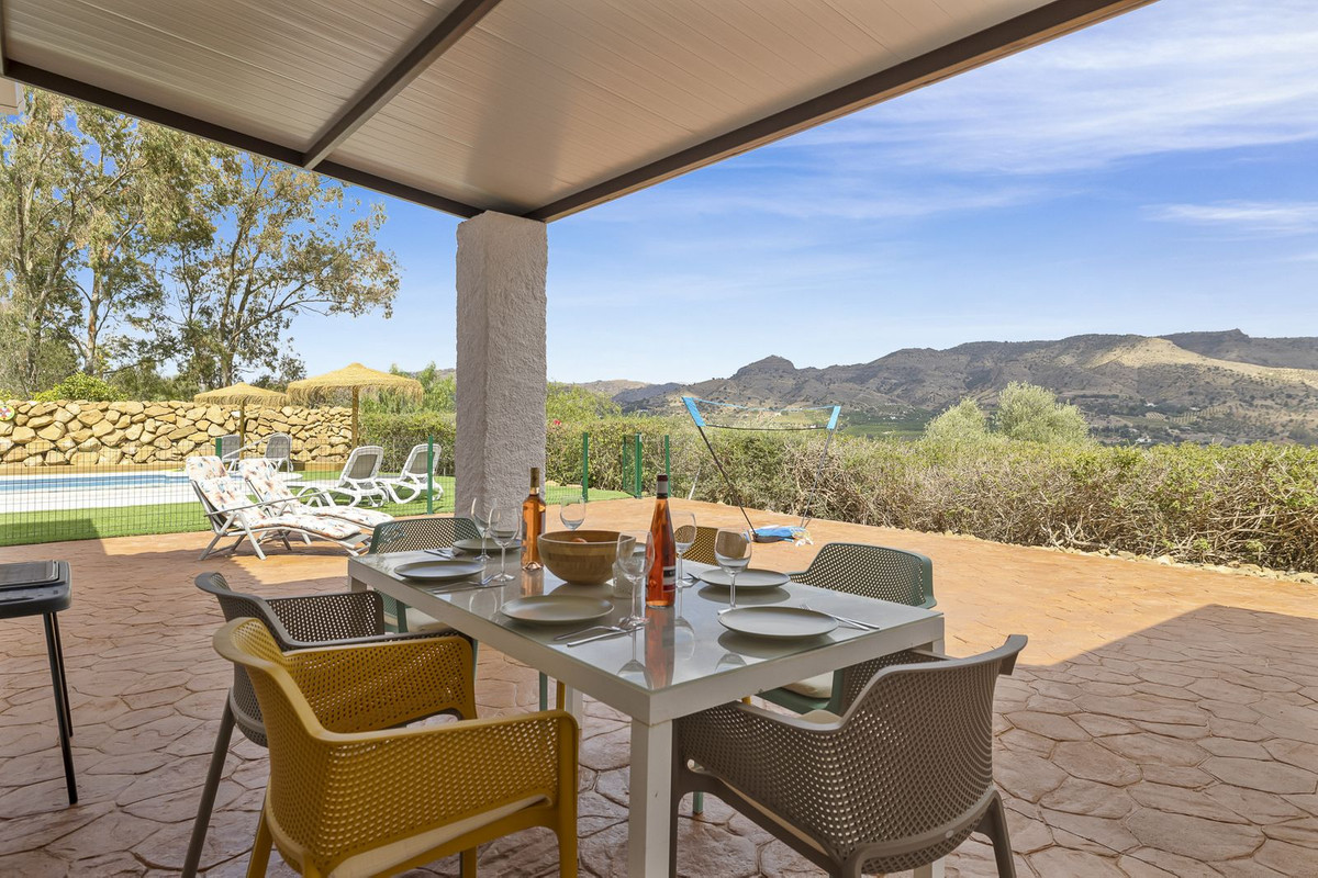 Finca - Cortijo te koop in Pizarra | 3 slaapkamers H5067010