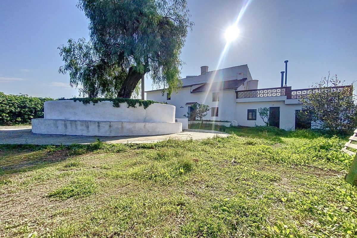 Finca - Cortijo te koop in Pizarra | 6 slaapkamers H5076853