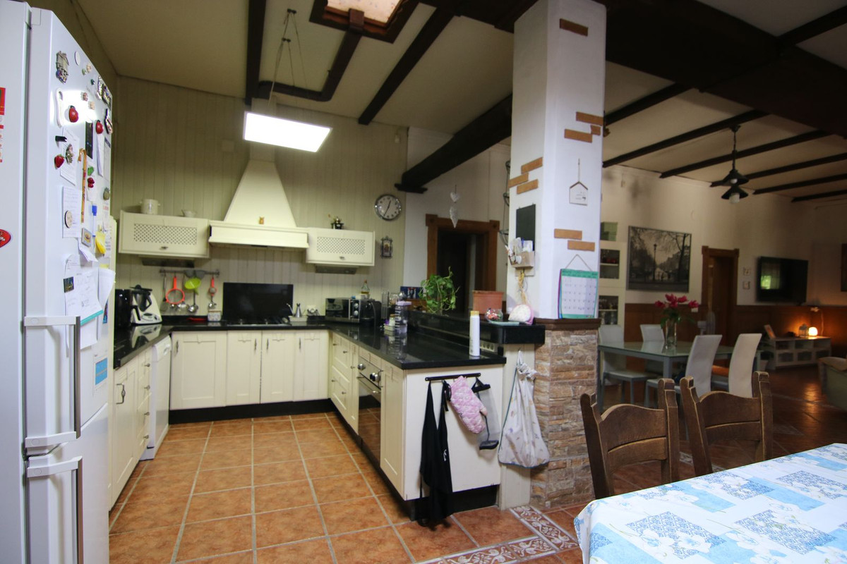 Huis te koop in Pizarra | 11 slaapkamers H5146741
