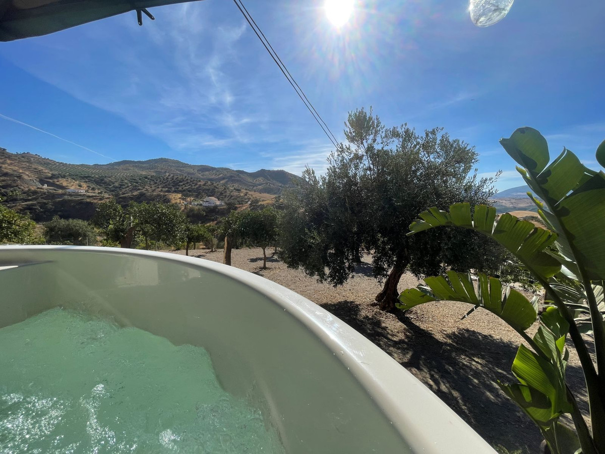 Finca - Cortijo te koop in Pizarra | 2 slaapkamers H5160205